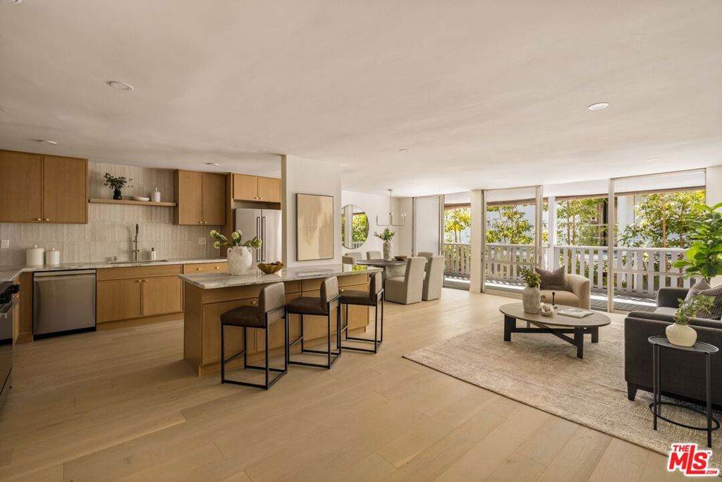 848 Kings Road - Photo 1