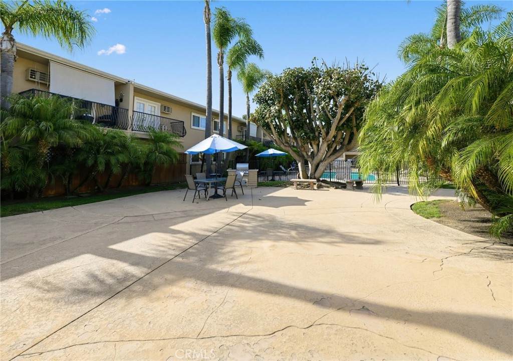https://bt-photos.global.ssl.fastly.net/socal/orig_boomver_1_633405561-2.jpg