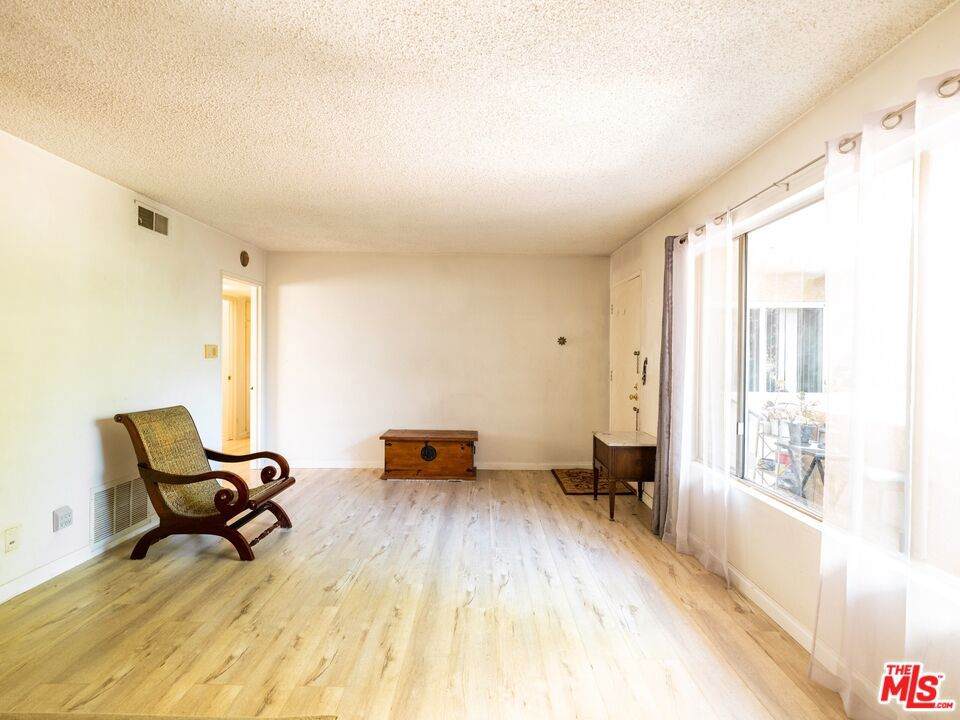 https://bt-photos.global.ssl.fastly.net/socal/orig_boomver_1_633405600-2.jpg