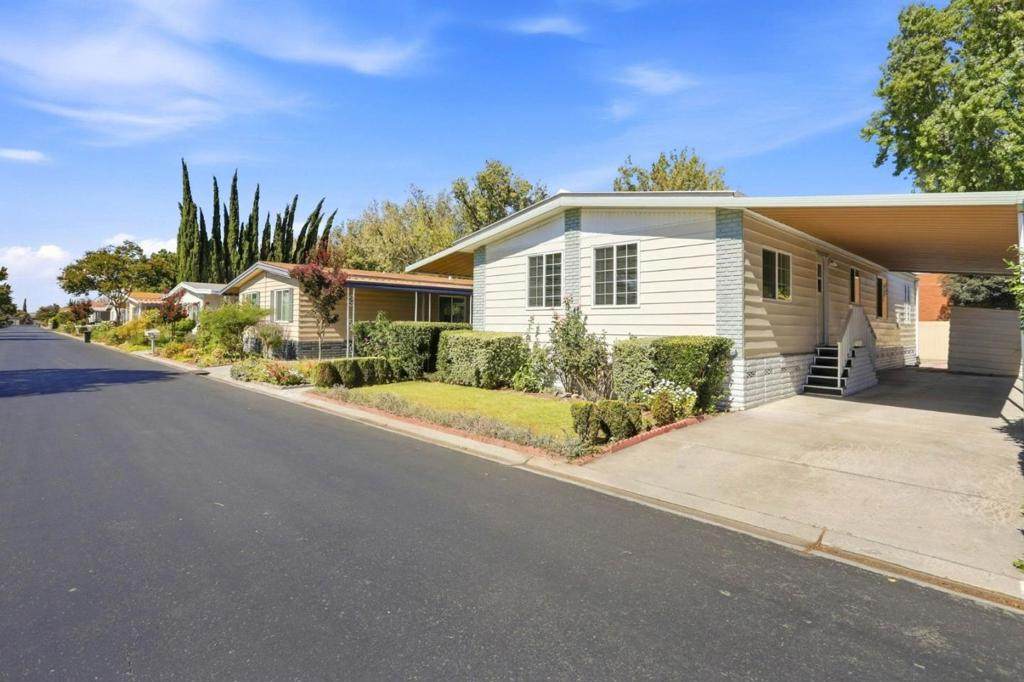 https://bt-photos.global.ssl.fastly.net/socal/orig_boomver_1_633434266-2.jpg