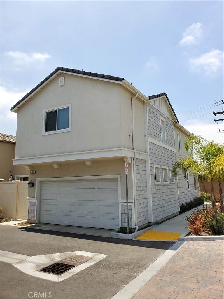 https://bt-photos.global.ssl.fastly.net/socal/orig_boomver_1_633458124-2.jpg