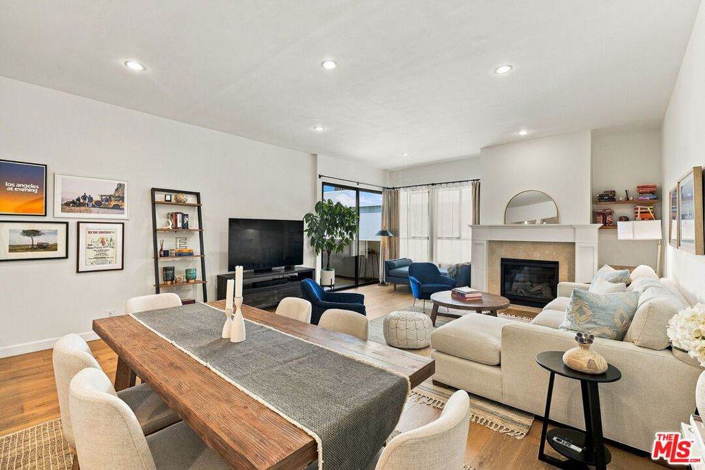 https://bt-photos.global.ssl.fastly.net/socal/orig_boomver_1_633470272-2.jpg