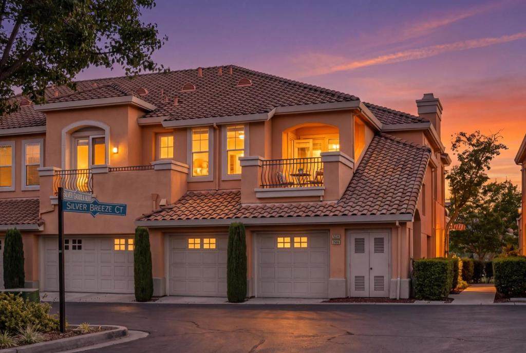 2317 Silver Breeze Court - Photo 1