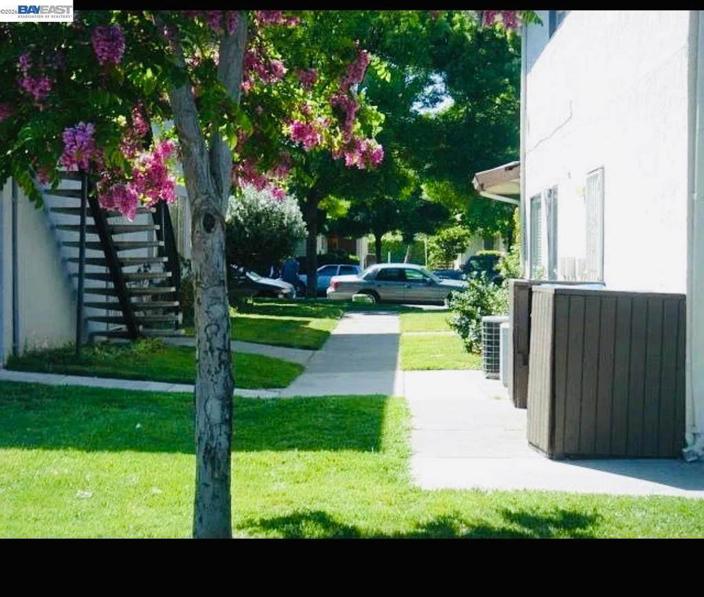 https://bt-photos.global.ssl.fastly.net/socal/orig_boomver_1_633513608-2.jpg
