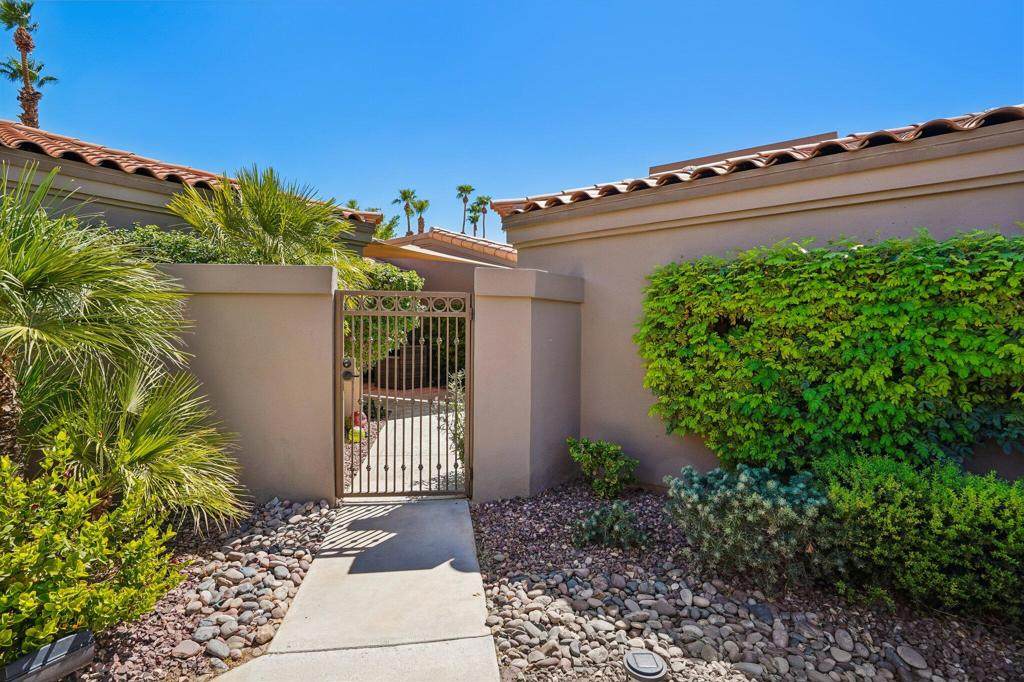 https://bt-photos.global.ssl.fastly.net/socal/orig_boomver_1_633518405-2.jpg