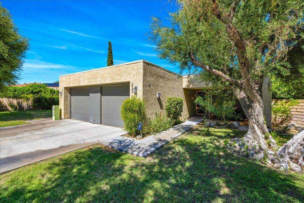 2920 Sunflower Circle - Photo 1