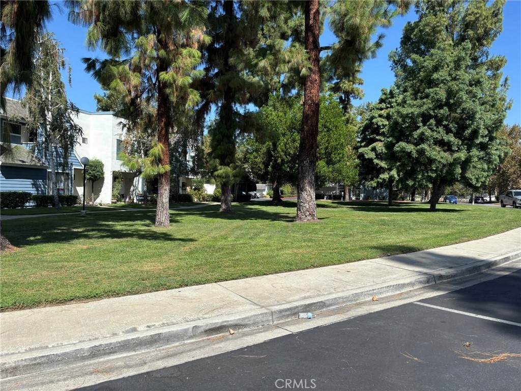 https://bt-photos.global.ssl.fastly.net/socal/orig_boomver_1_633530947-2.jpg