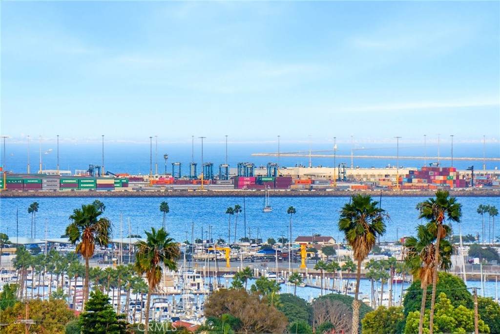 https://bt-photos.global.ssl.fastly.net/socal/orig_boomver_1_633553305-2.jpg