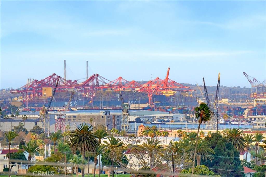 https://bt-photos.global.ssl.fastly.net/socal/orig_boomver_1_633553305-2.jpg