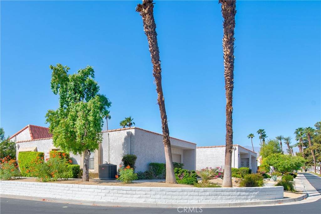 https://bt-photos.global.ssl.fastly.net/socal/orig_boomver_1_634215055-2.jpg