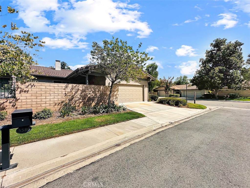 5580 Apple Orchard - Photo 1