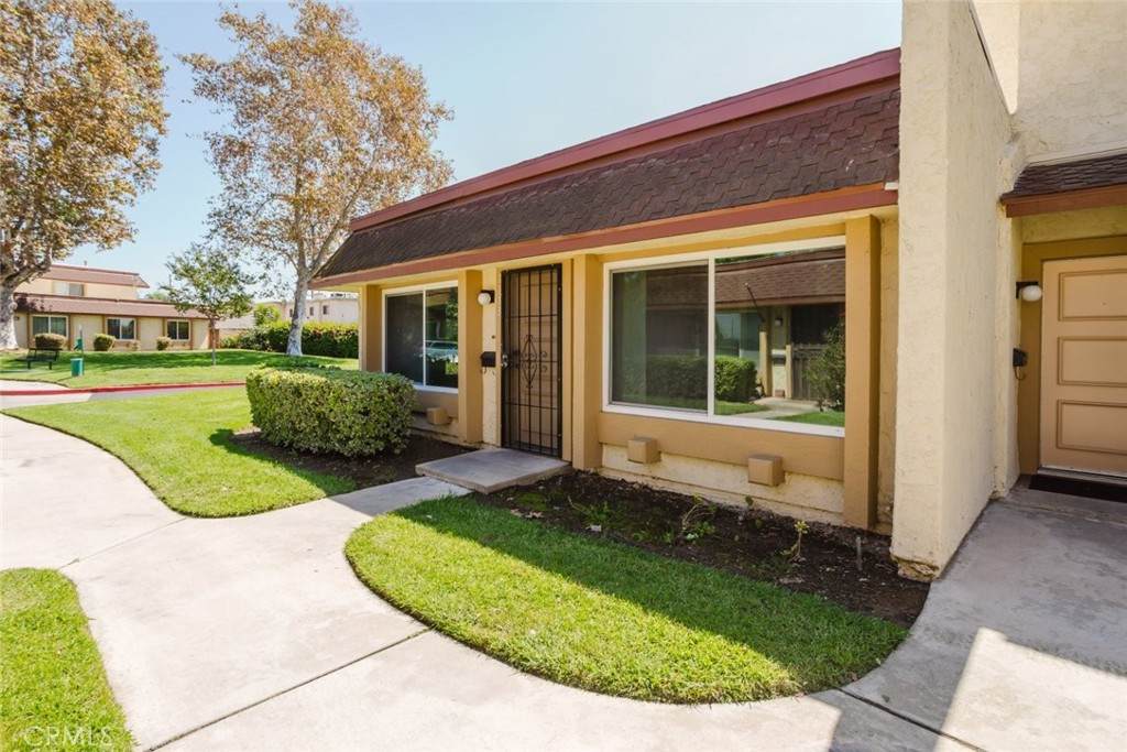 https://bt-photos.global.ssl.fastly.net/socal/orig_boomver_1_634836806-2.jpg