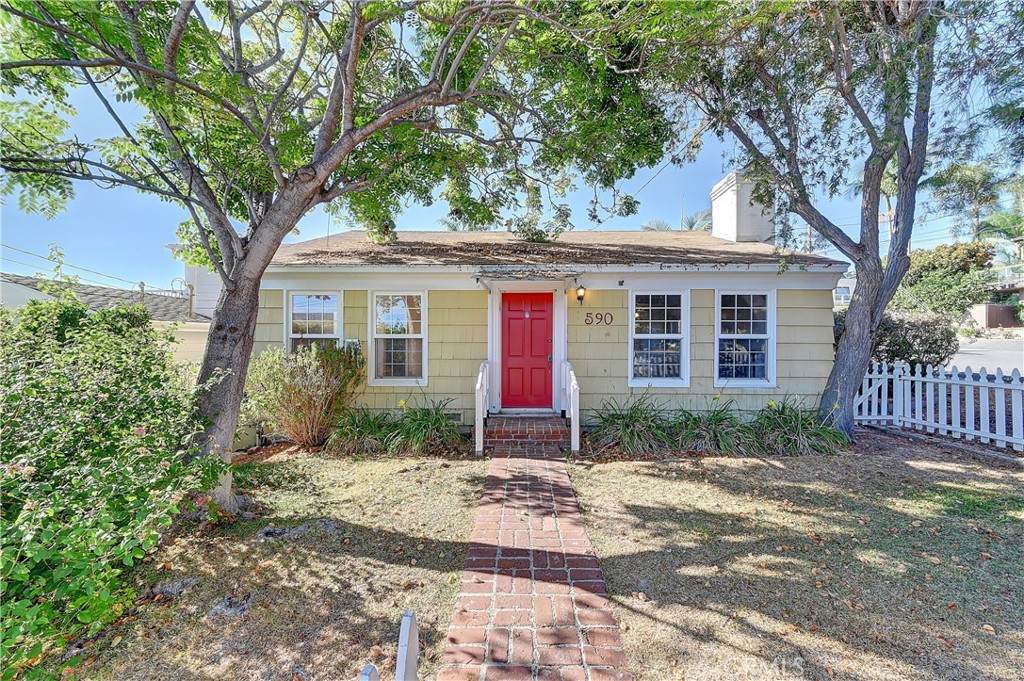 590 Seaview Street - Photo 1