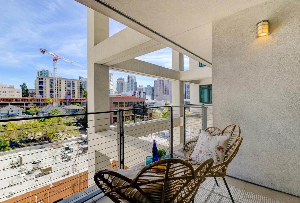 1551 4Th Ave - Photo 1