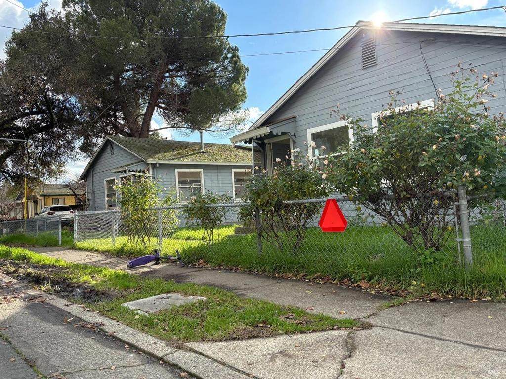 909917 Hendley Street - Photo 1