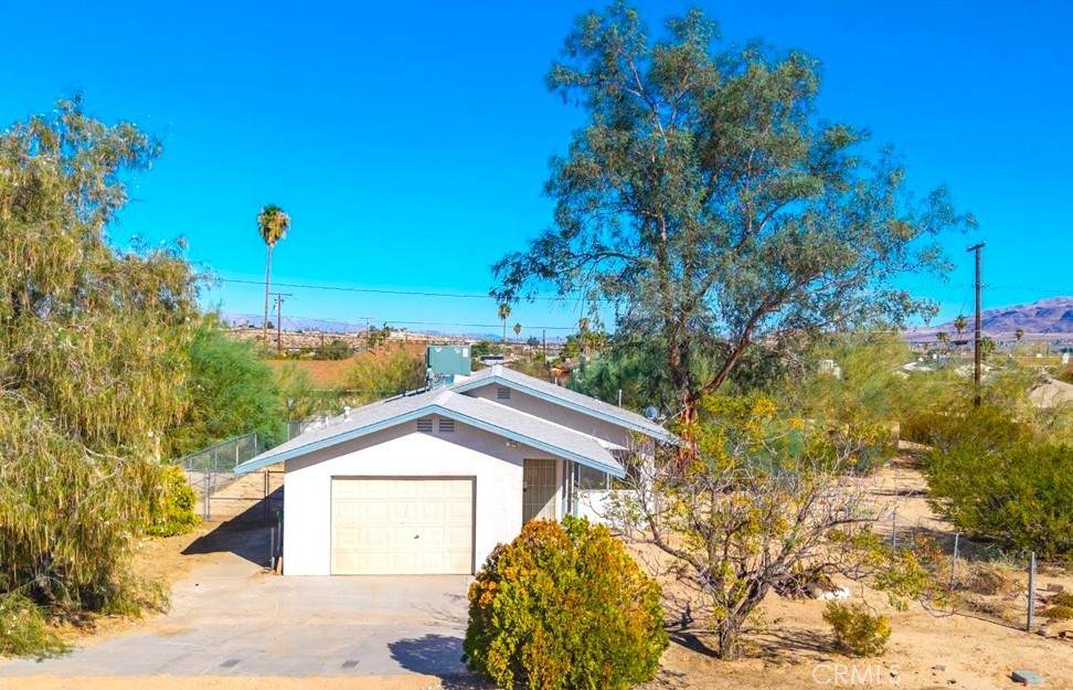 6211 Daisy Avenue - Photo 1