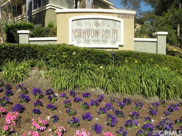 22681 Oakgrove - Photo 1