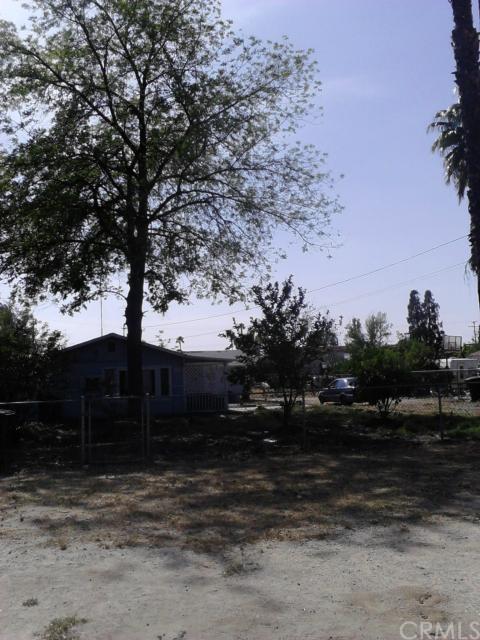 137 Mayflower Street - Photo 1