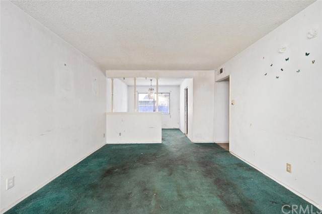 933 Meadbrook Street - Photo 1