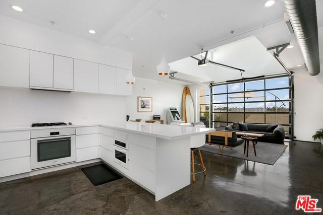 1544 12TH Street - Photo 1