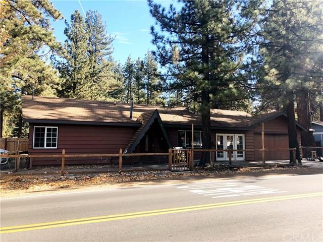 1140 Sherwood Boulevard - Photo 1