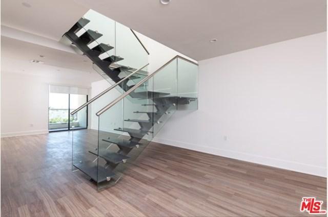 2250 Fox Hills Drive - Photo 1