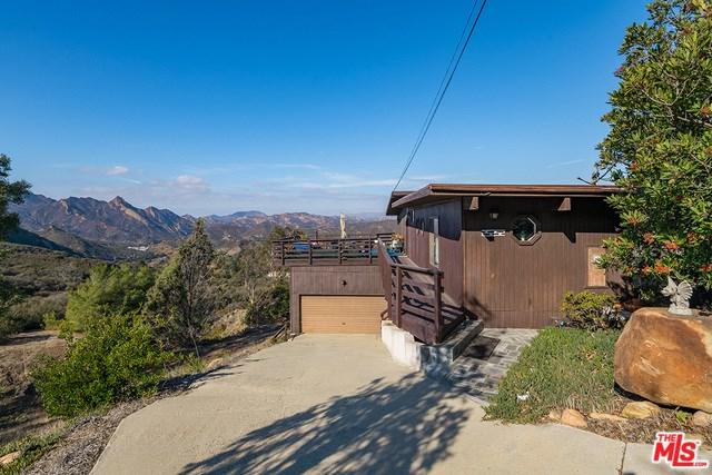 25252 Piuma Road - Photo 1