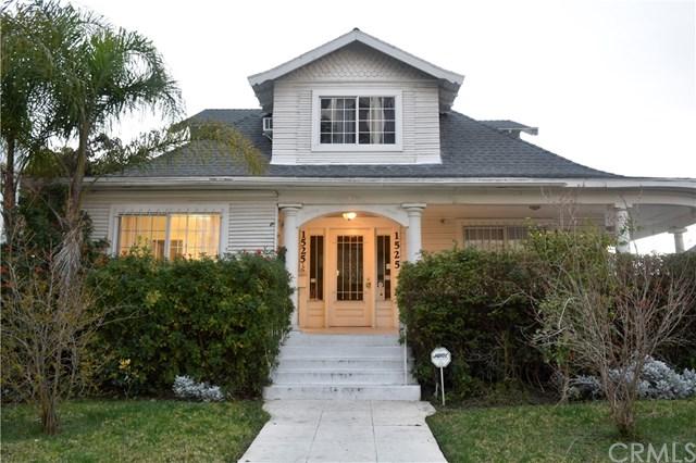 1527 Broadway - Photo 1