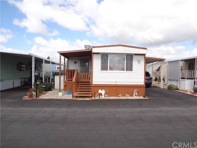 1701 Thornburg Street - Photo 1
