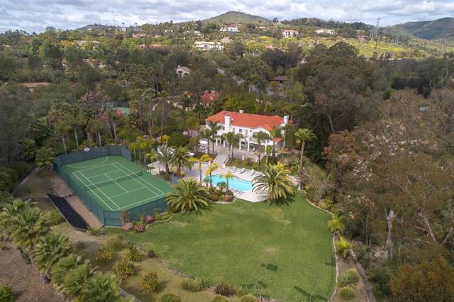 7404 Luna De Oro - Photo 1