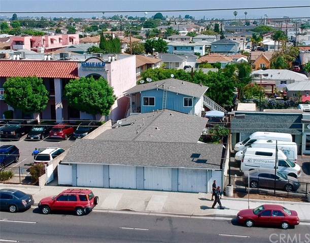 4419 Rosecrans Avenue - Photo 1