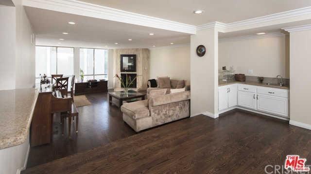 321 Oakhurst Drive - Photo 1
