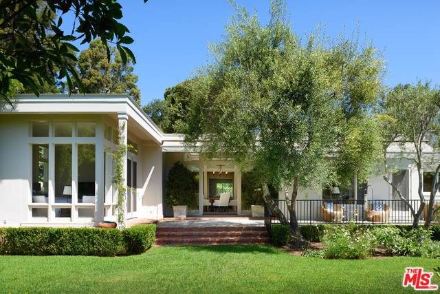 1333 Valley Road - Photo 1