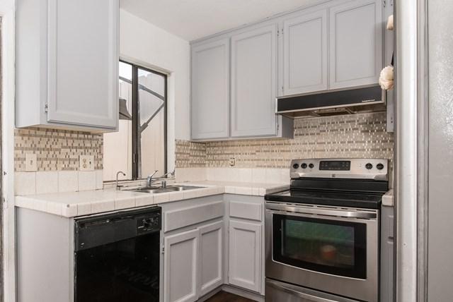 1604 Presioca St - Photo 1