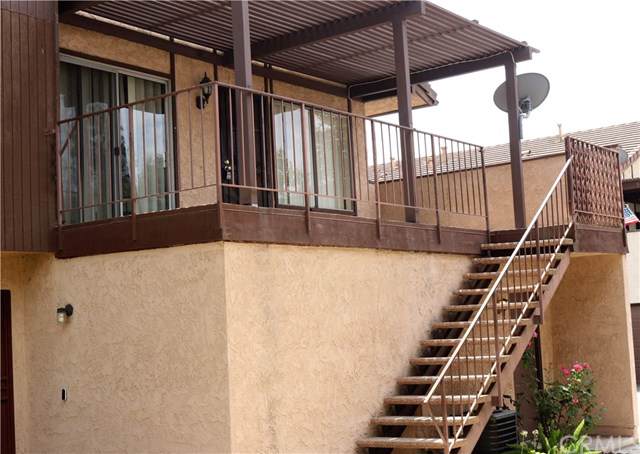 2120 Hawthorne Court - Photo 1