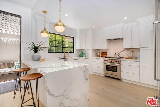 1609 Washington Avenue - Photo 1