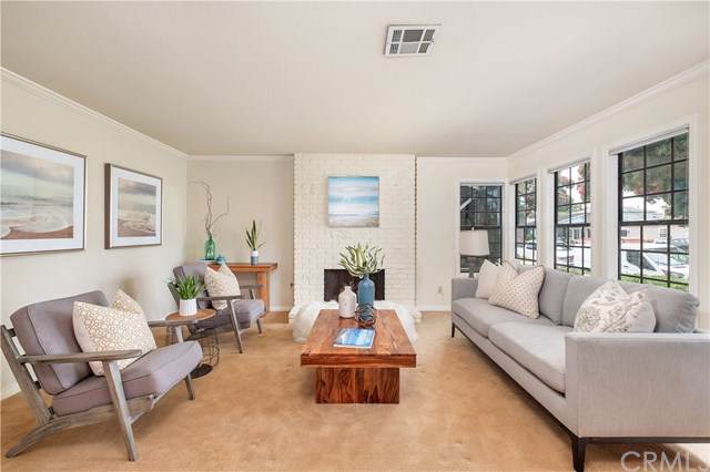 312 Jasmine Avenue - Photo 1