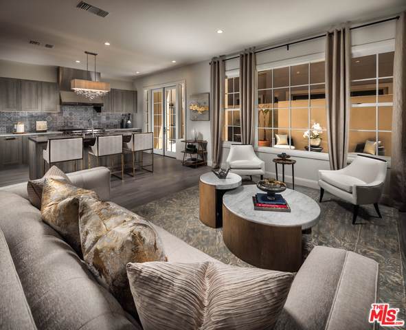 382 Green Street - Photo 1