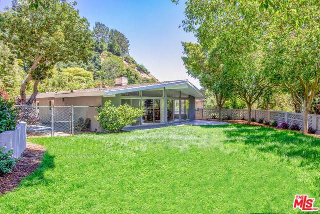 9767 Beth Place - Photo 1