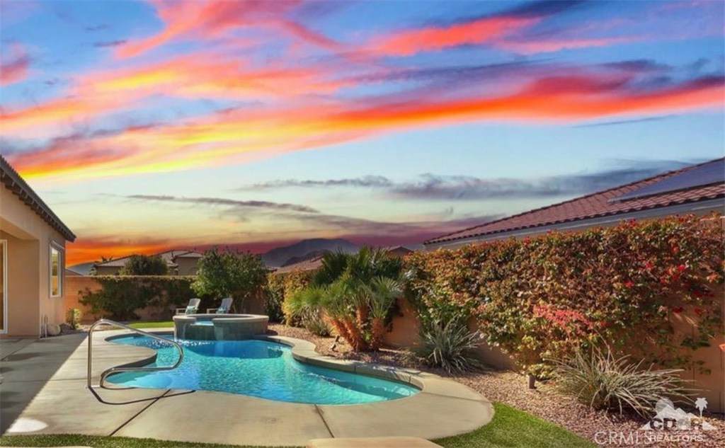 https://bt-photos.global.ssl.fastly.net/socal/orig_boomver_3_363082312-1.jpg