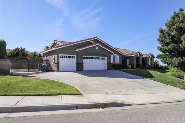 40559 55th Street - Photo 1