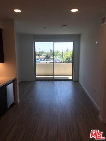 7403 La Tijera - Photo 1