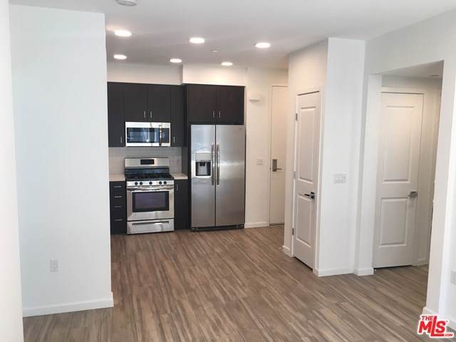 7403 La Tijera - Photo 1