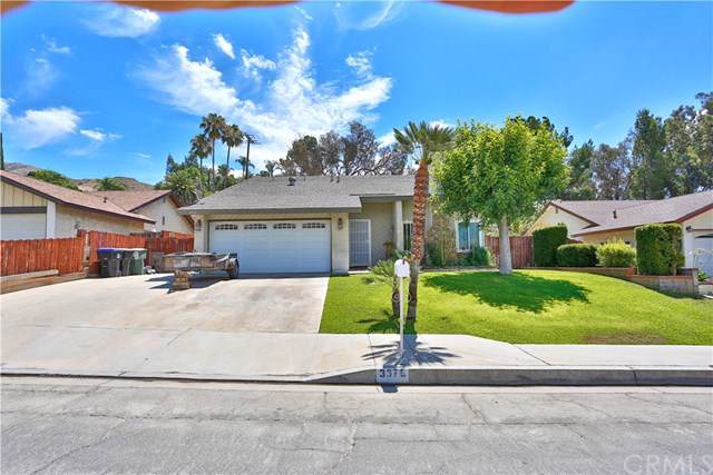 3376 Lynwood Drive - Photo 1