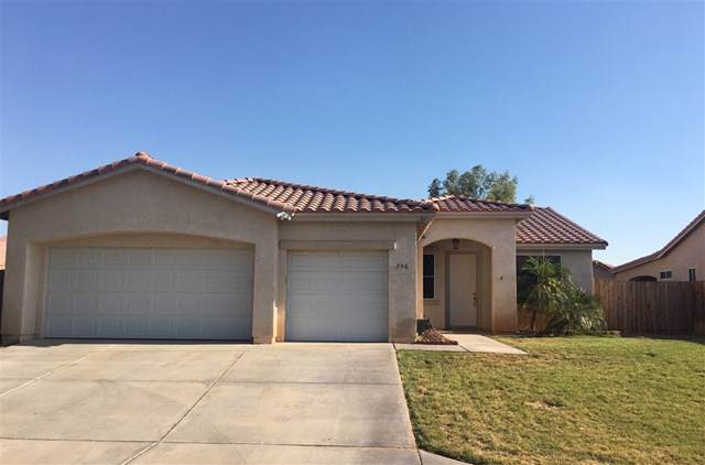 590 Tamarisk St - Photo 1