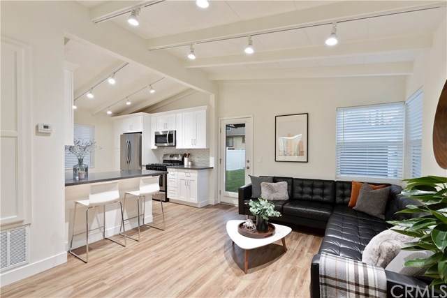 1117 Grevelia Street - Photo 1