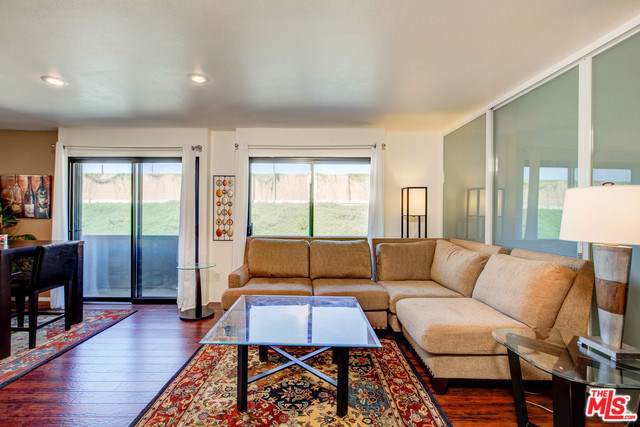 2121 Beloit Avenue - Photo 1