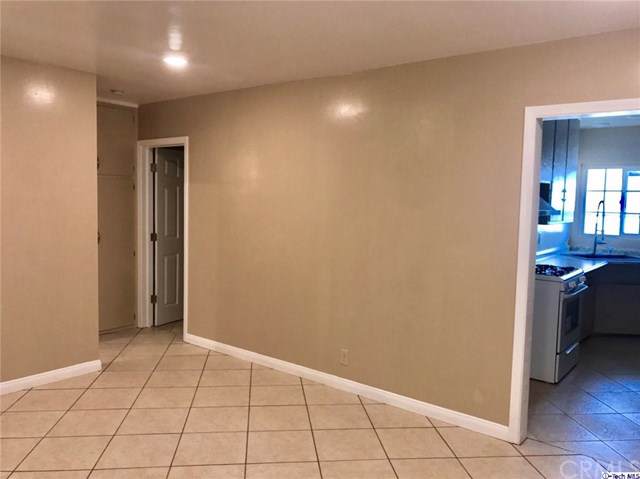 2843-2845 Rosanna - Photo 1
