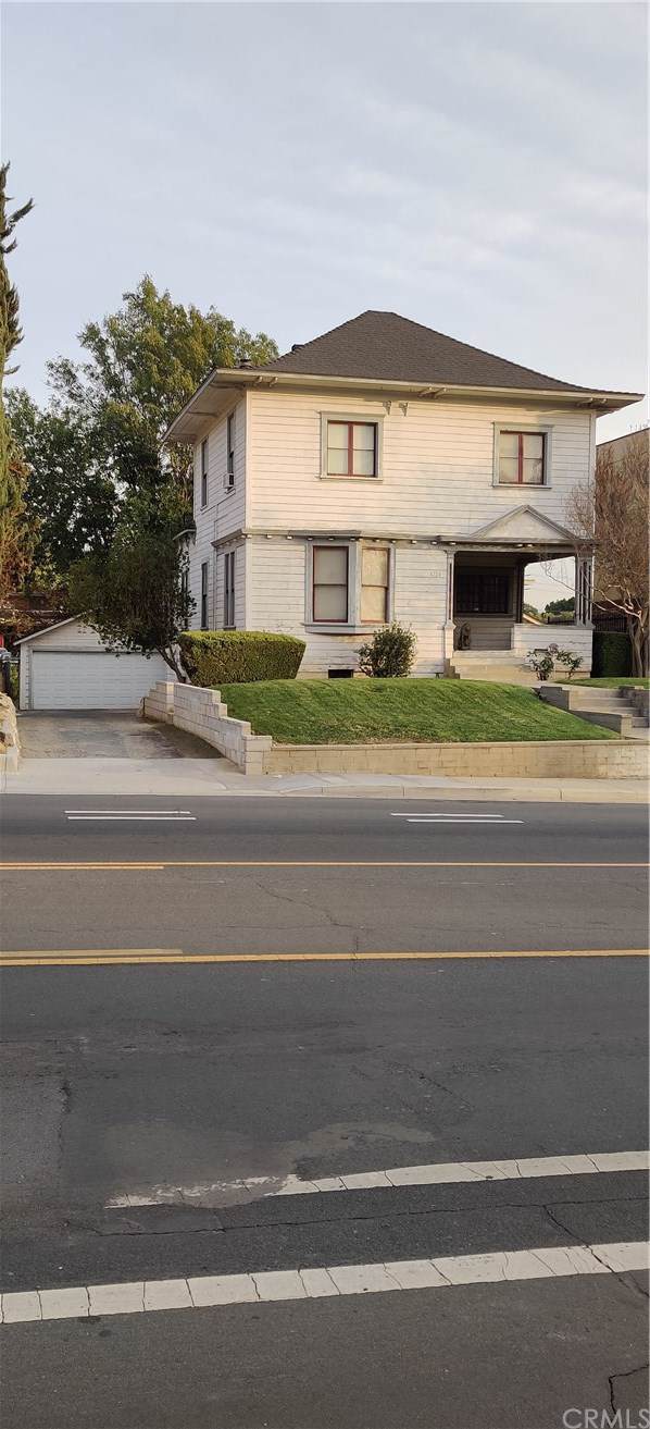 4224 Brockton Avenue - Photo 1