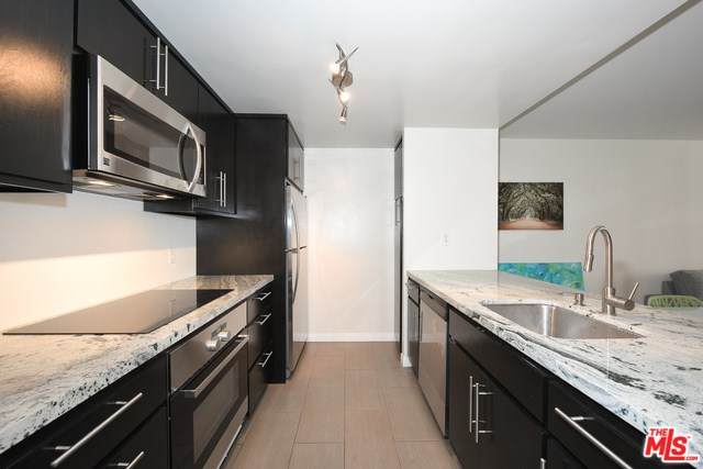 600 9TH Street - Photo 1
